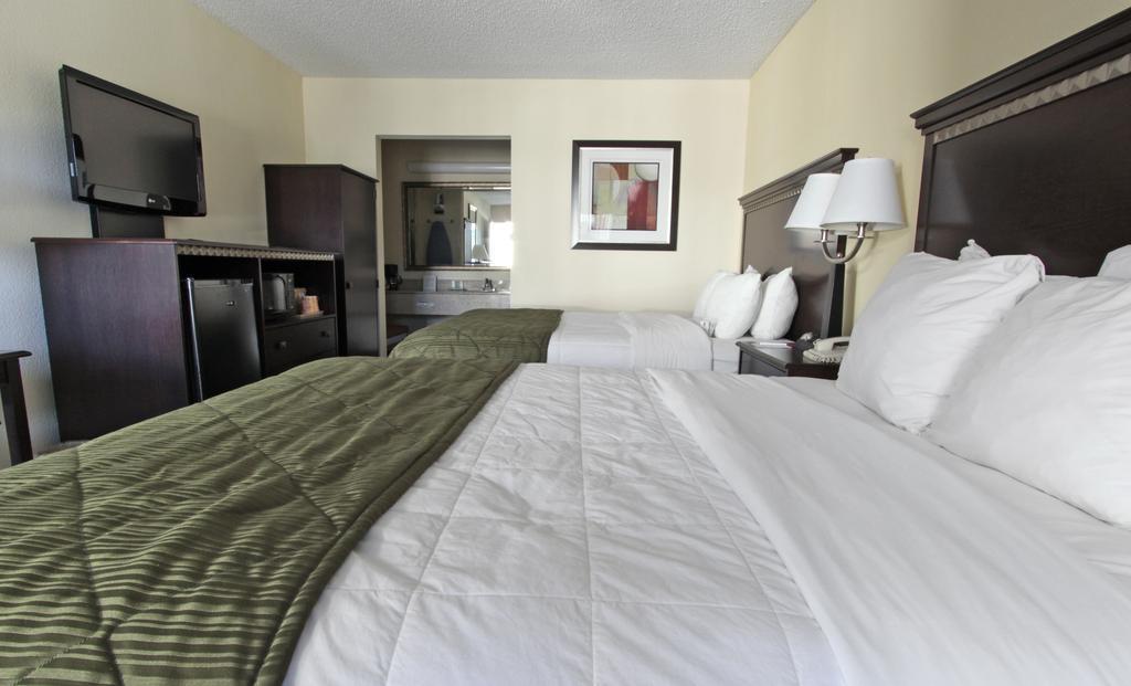Quality Inn & Suites Greenville - Haywood Mall Exteriör bild