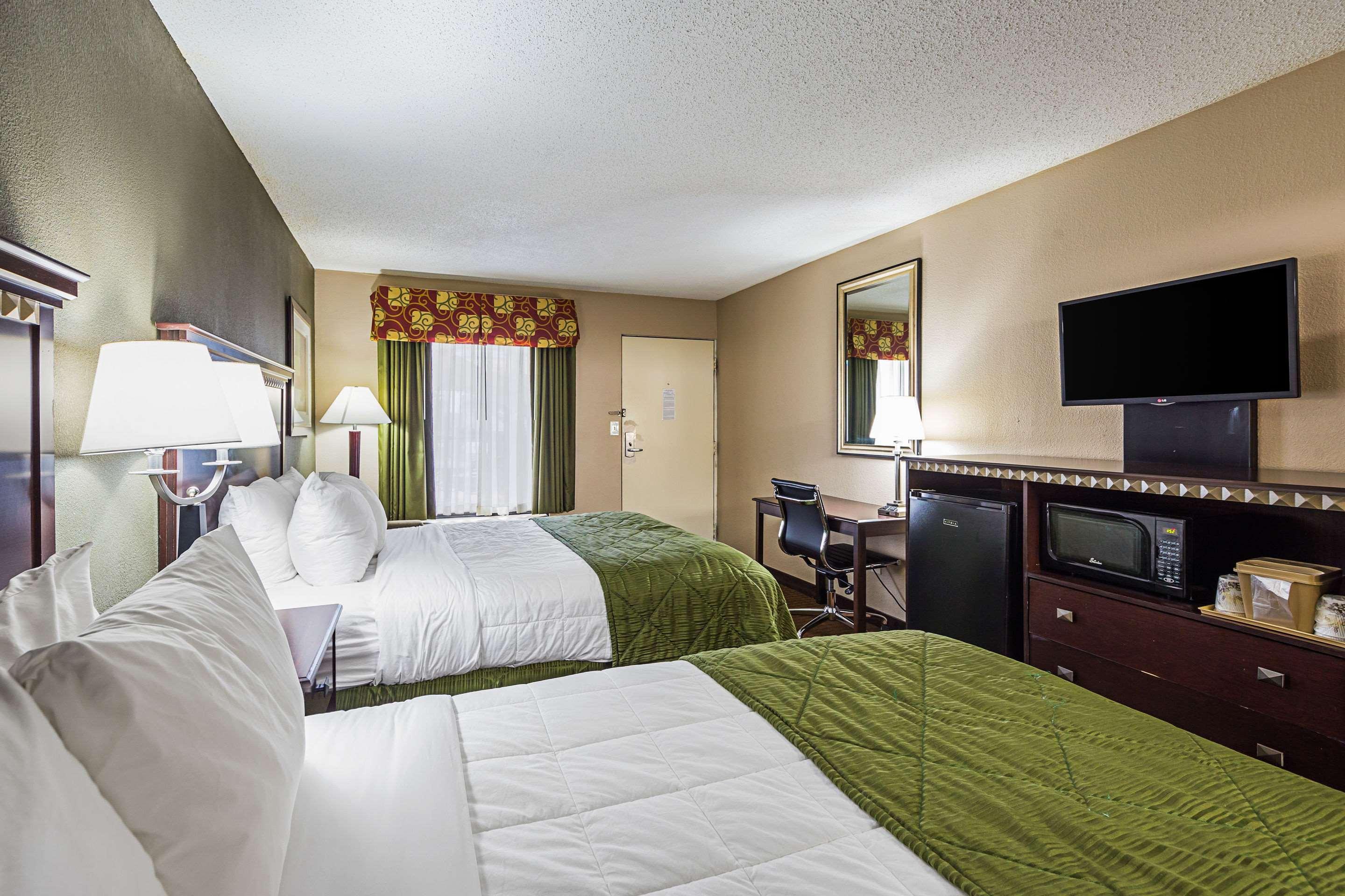 Quality Inn & Suites Greenville - Haywood Mall Exteriör bild