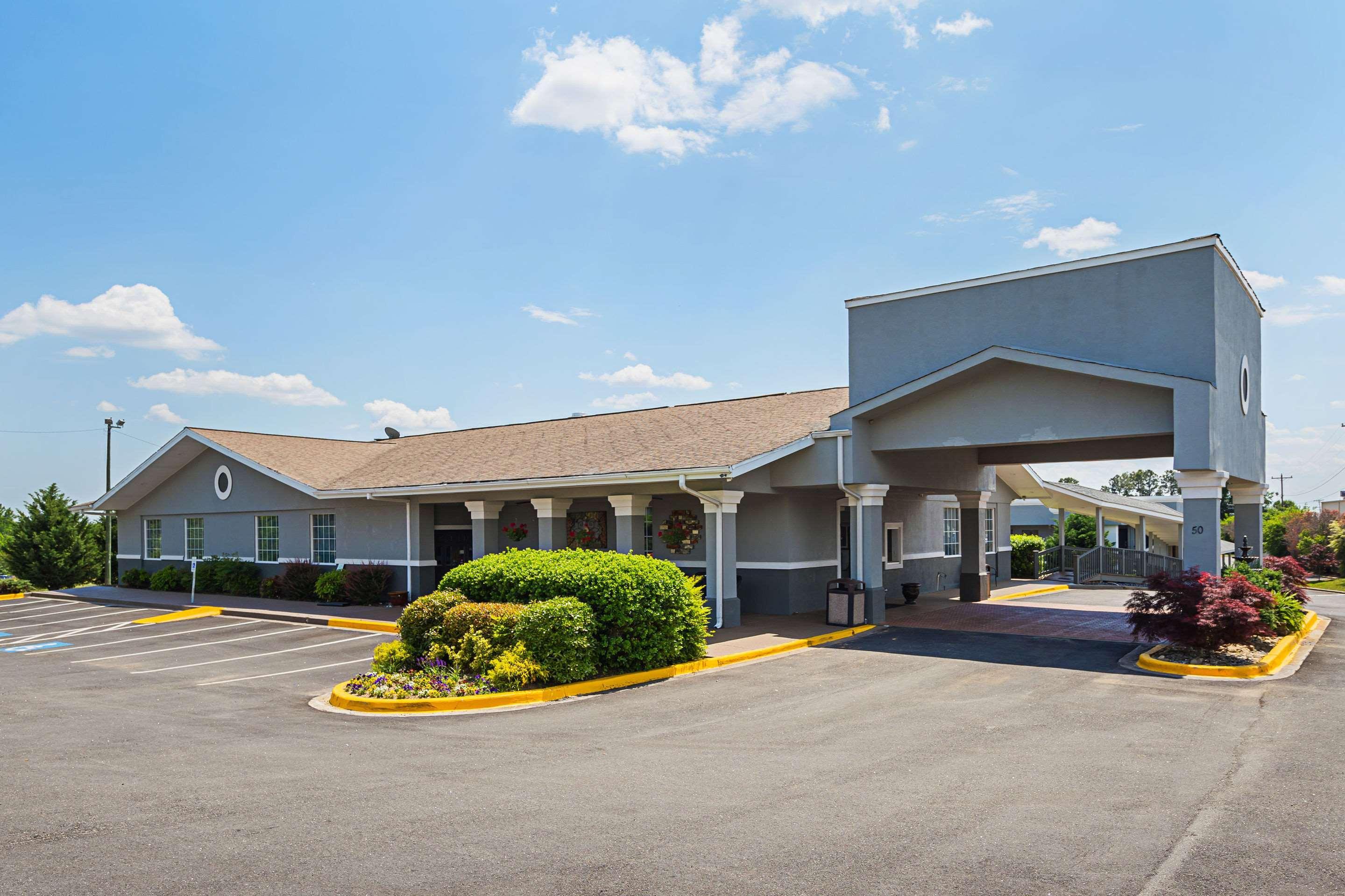 Quality Inn & Suites Greenville - Haywood Mall Exteriör bild