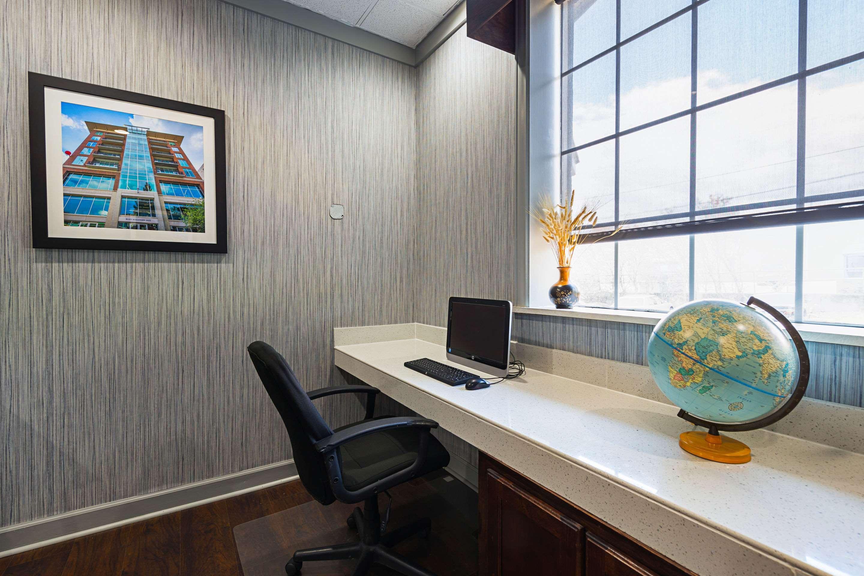 Quality Inn & Suites Greenville - Haywood Mall Exteriör bild