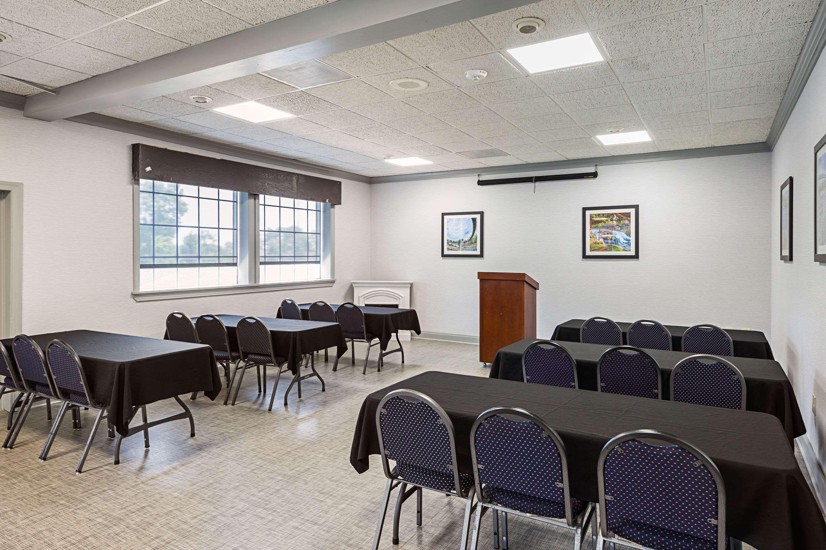 Quality Inn & Suites Greenville - Haywood Mall Exteriör bild