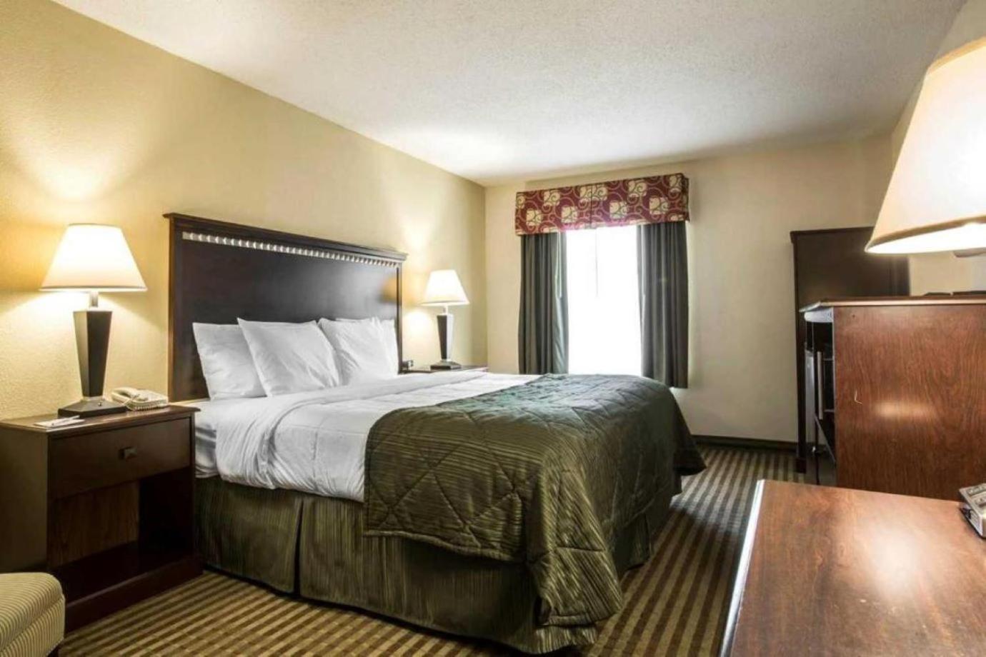 Quality Inn & Suites Greenville - Haywood Mall Exteriör bild