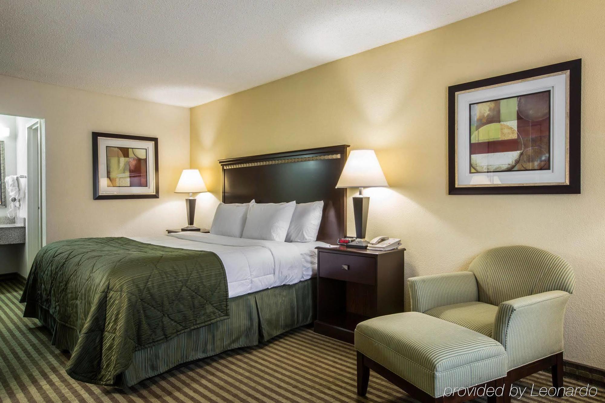 Quality Inn & Suites Greenville - Haywood Mall Exteriör bild