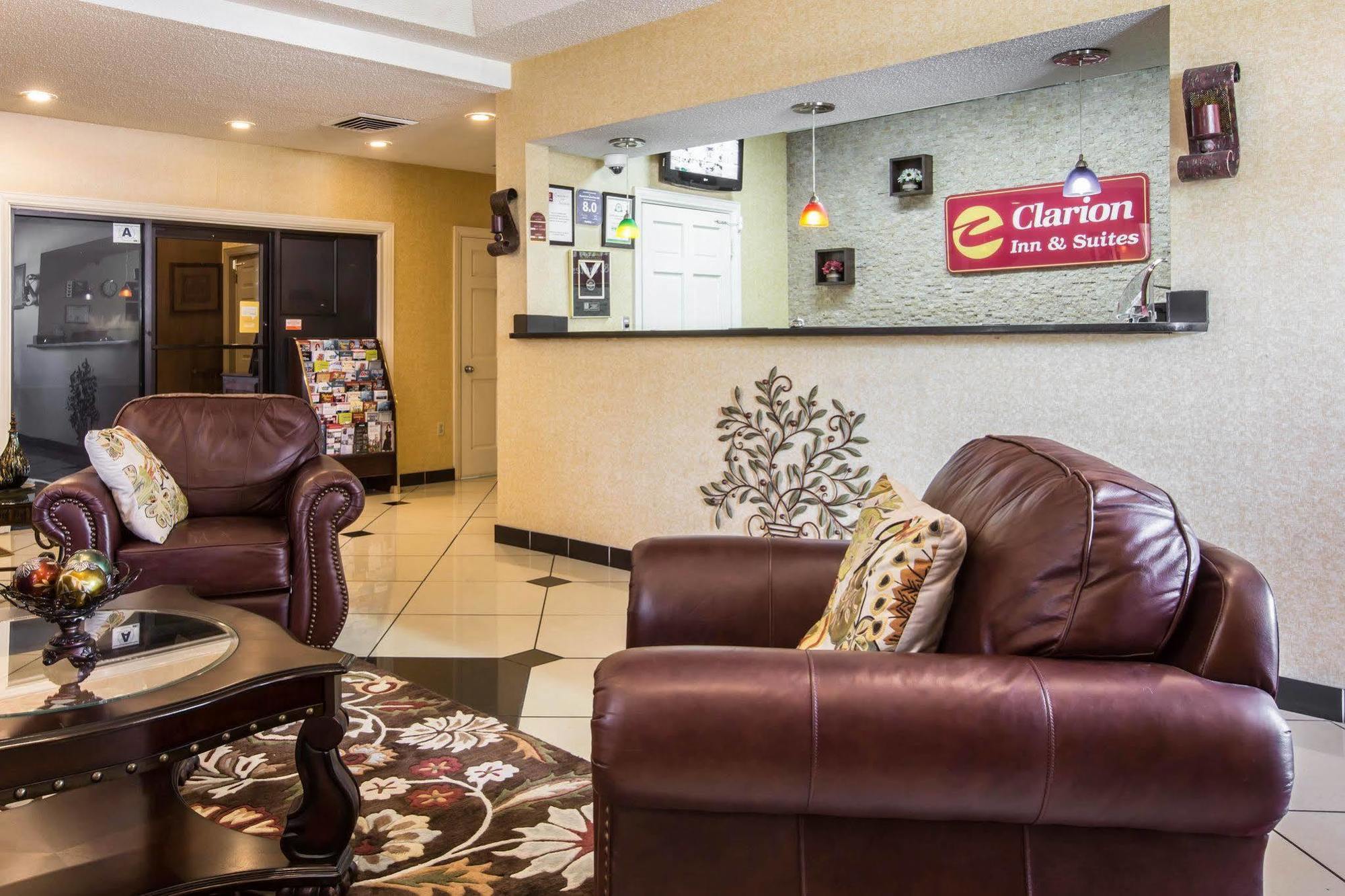 Quality Inn & Suites Greenville - Haywood Mall Exteriör bild